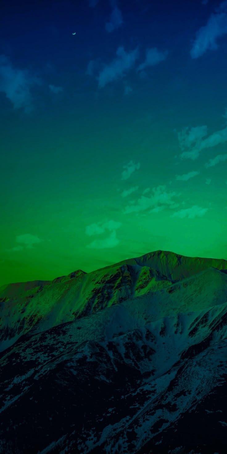 Green Aurora Mountain Wallpaper